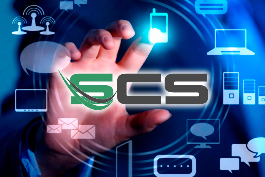 Interfaz digital con el logo de SCS, representando soluciones de software y conectividad